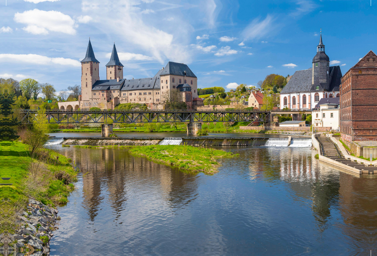 Schloss Rochlitz mit Fluss Zwickauer MuldeMühle, Rochlitz, Sachsen, De