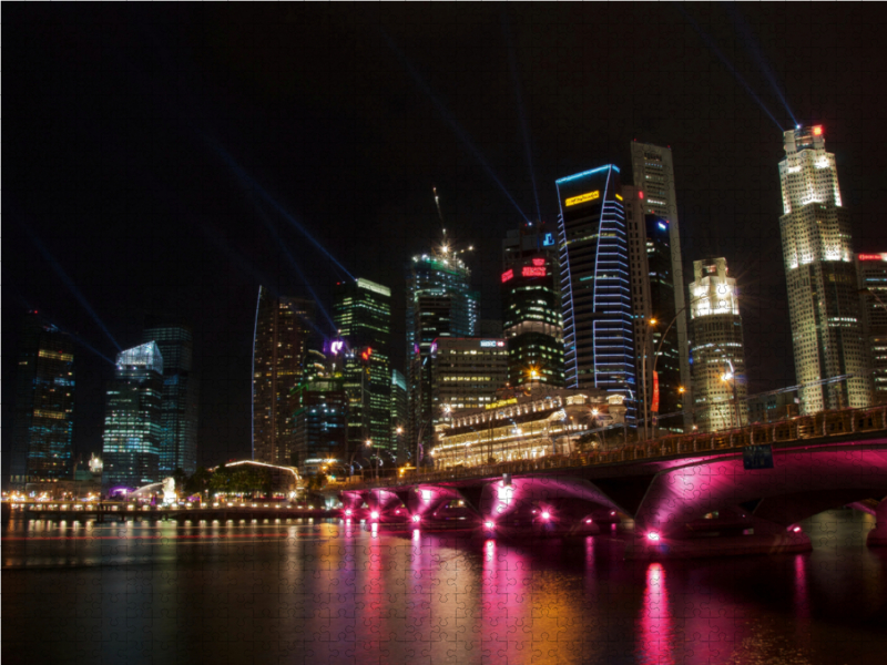 Esplanade-Brücke mit Singapur-Skyline