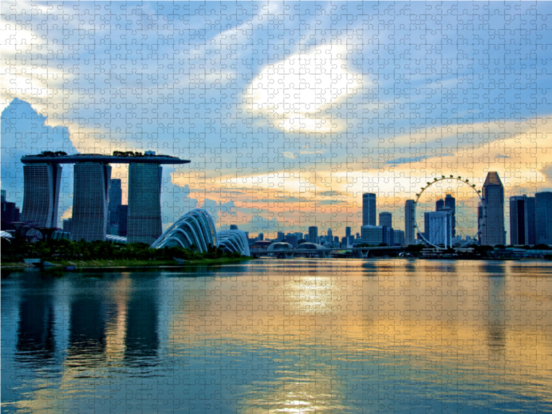 Singapore Skyline mit Sonnenuntergang