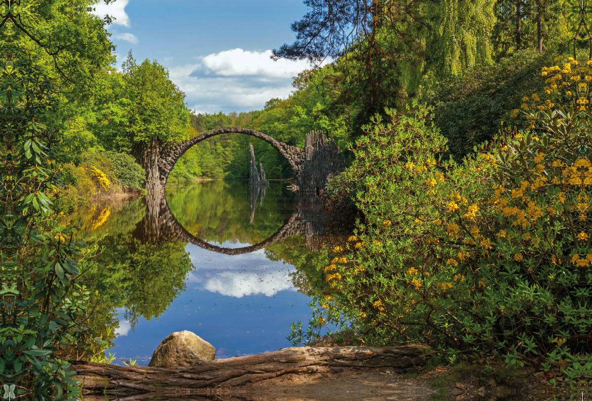 Rakotzbrücke im Rhododrendronpark Kromlau