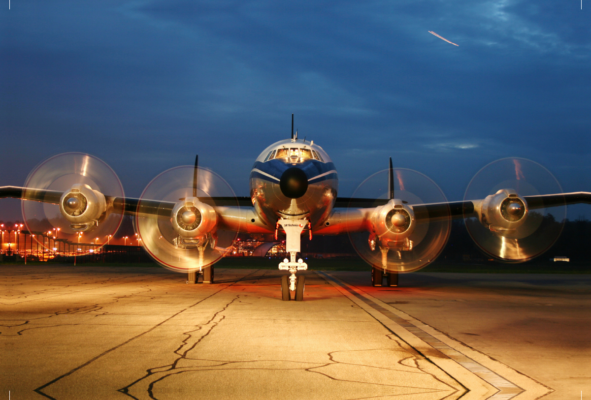 Ein Motiv aus dem Kalender Lockheed Super Constellation  -  Legende der Lüfte