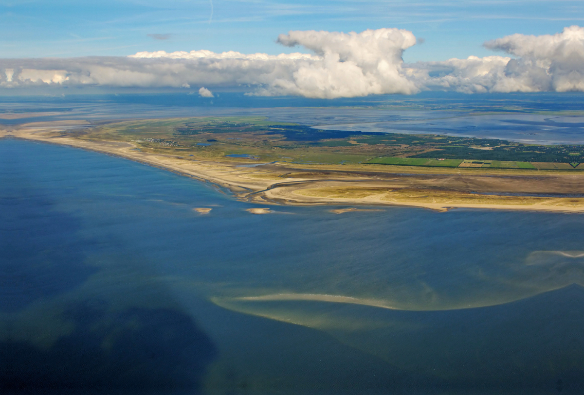 Insel Rømø, im Vordergrund Reste der 1999 untergegangenen Hallig Jorsand