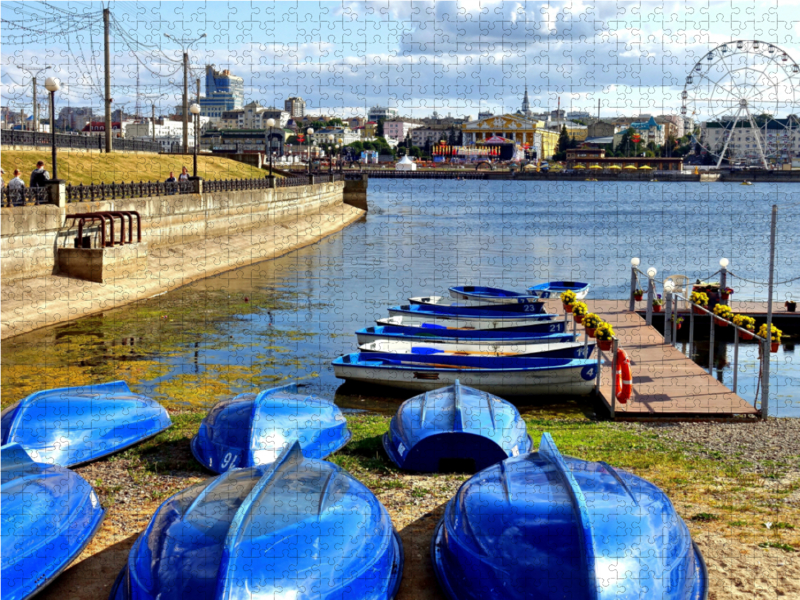 Boote in der Bucht von Tscheboksary