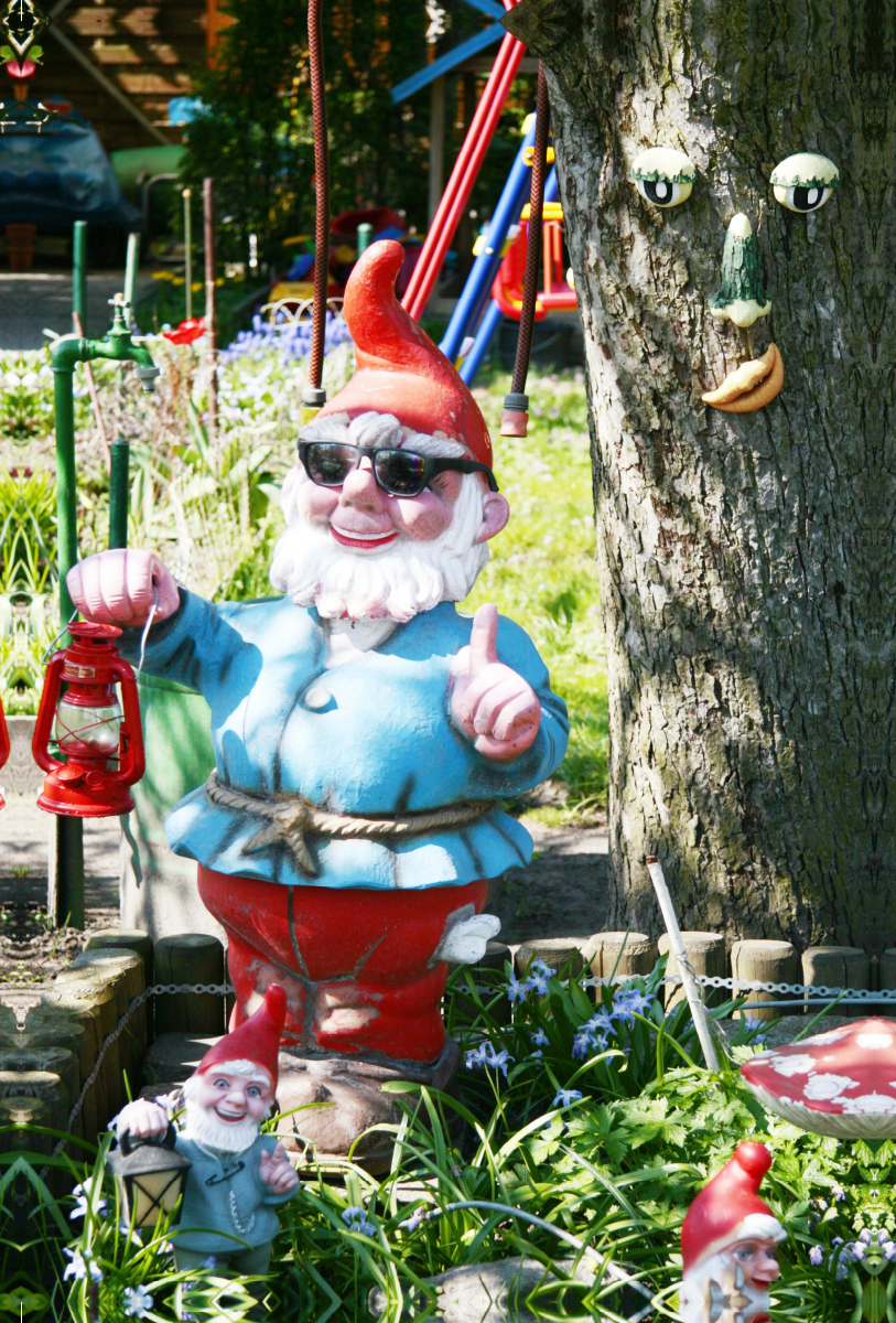 Gartenzwerge im Berliner Laubenpiepergarten