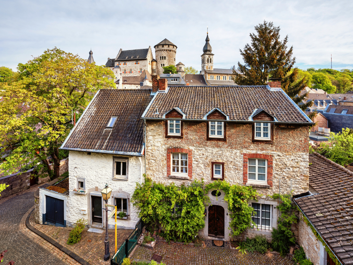 Finkenberggasse mit Blick auf die Burg