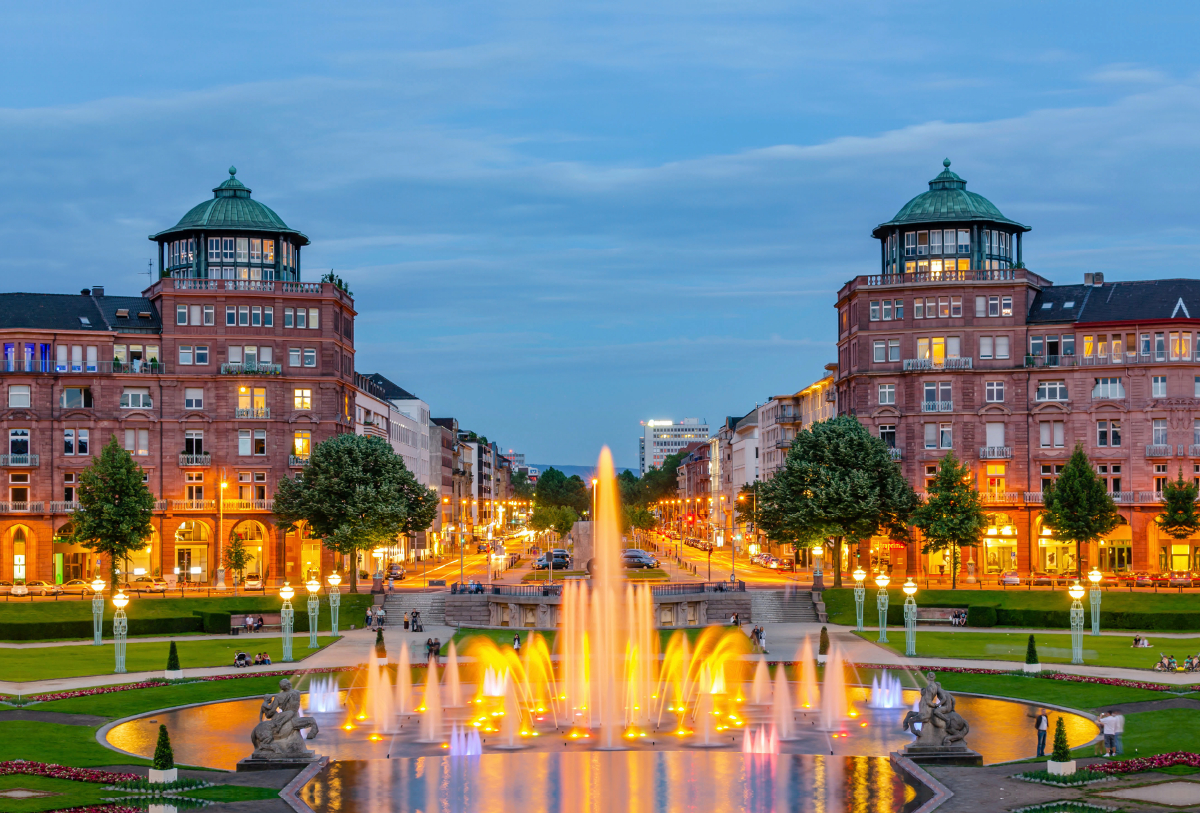 Friedrichsplatz und Licht- und Wasserspiel