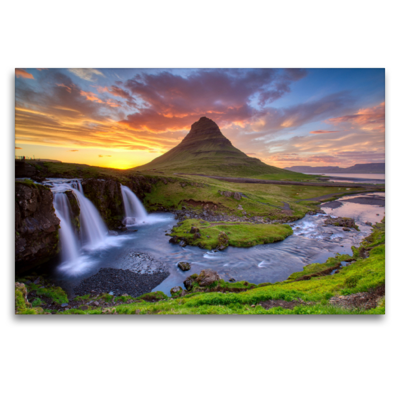 Wasserfall Kirkjufellsfoss und Berg Kirkjufell