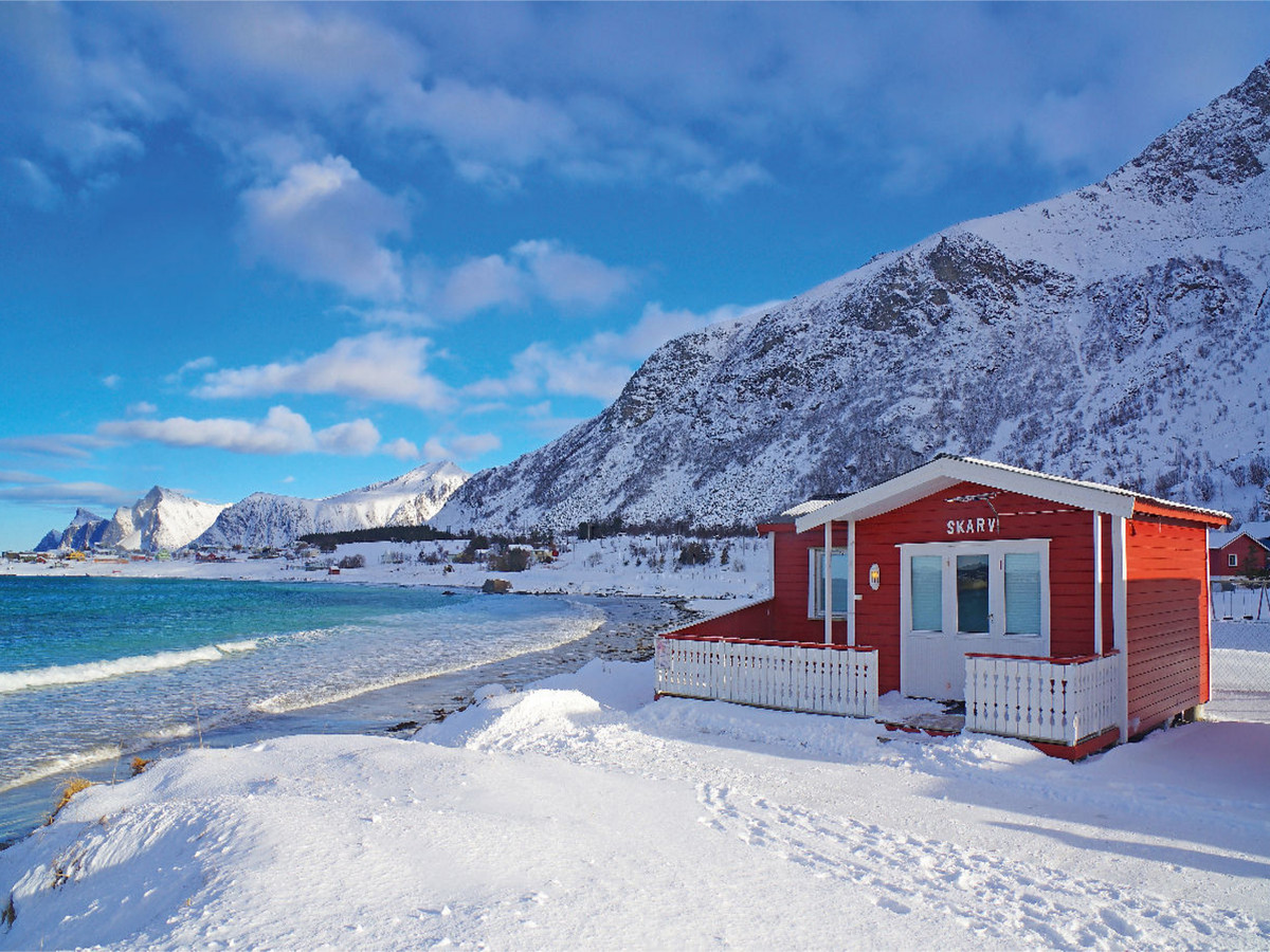 Kleine Hütte auf den Lofoten (Norwegen)