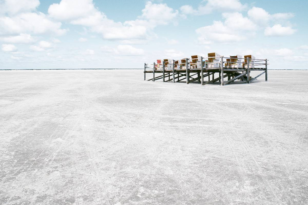 Strandkorbplateau am weiten Strand von St. Peter-Ording / Ording