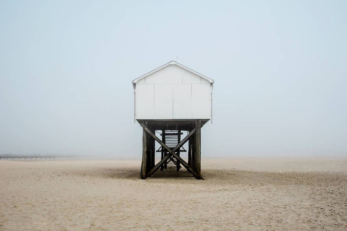 Pfahlbau am Strand von St. Peter-Ording / Bad