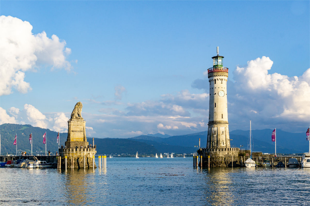 Hafeneinfahrt von Lindau am Bodensee