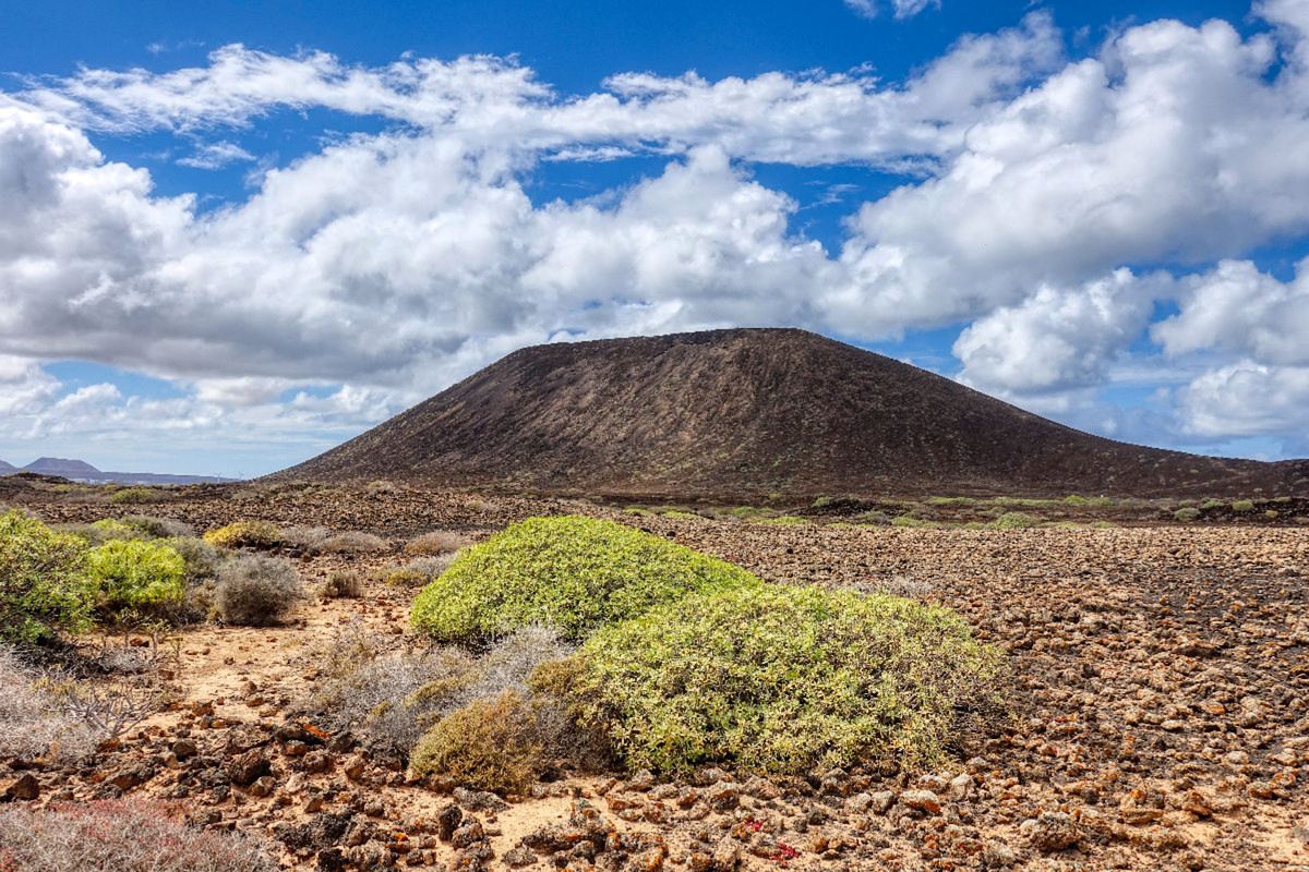 Montaña de la Caldera (Isla de Lobos)