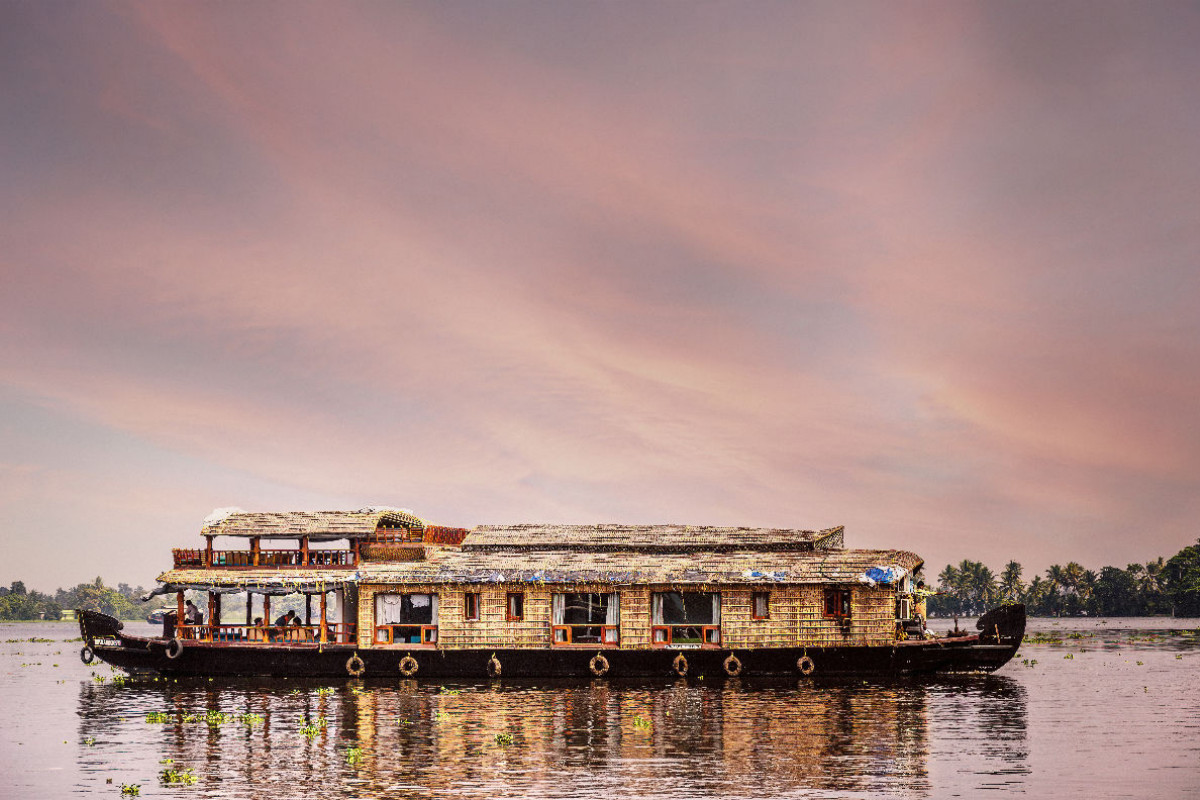 Kerala Backwaters traditionelles Hausboot