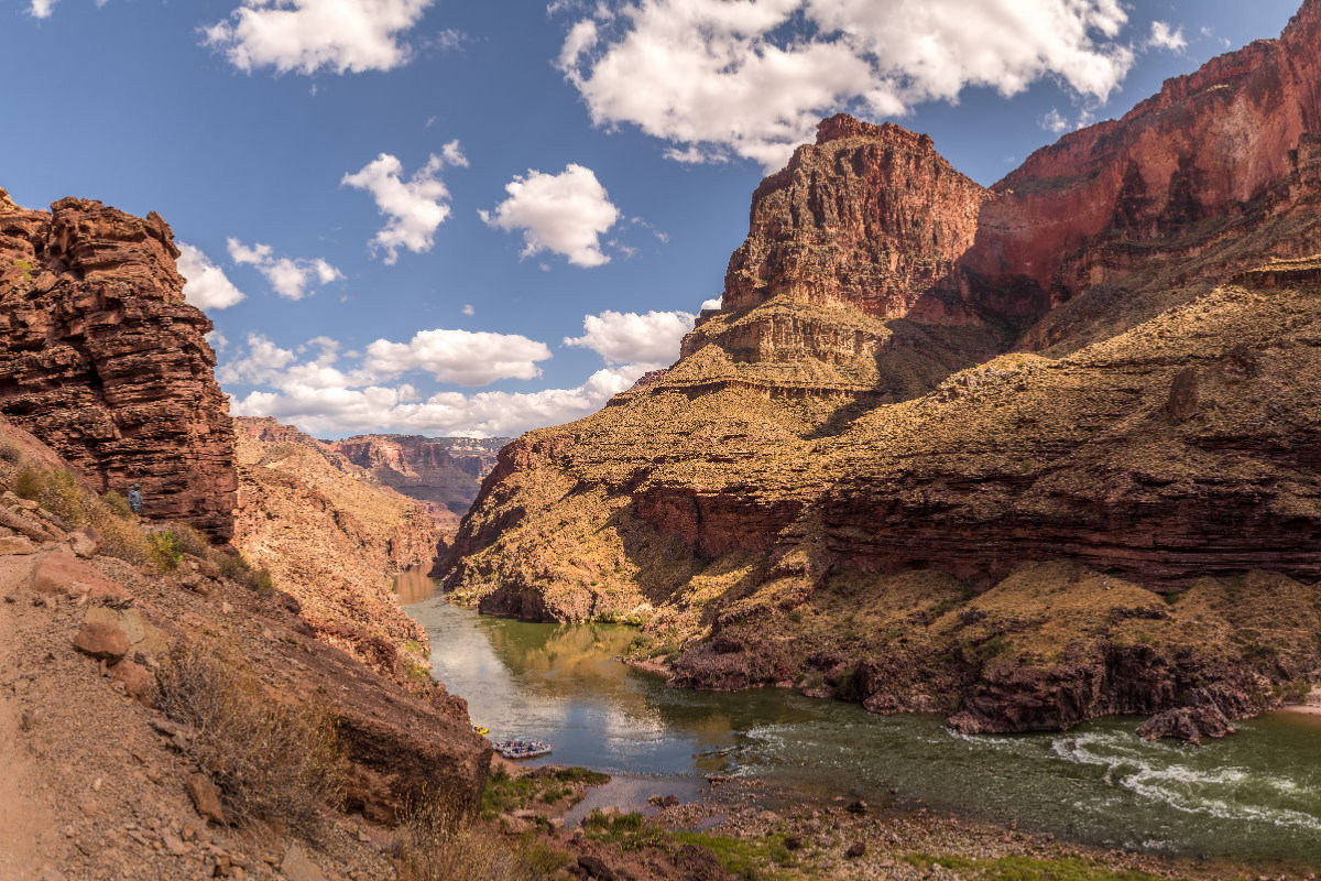 Blick in den Canyon bei den Deer Creek Falls im Grand Canyon