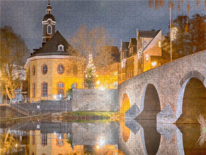 Hospitalkirche und Alte Lahnbrücke bei Nacht