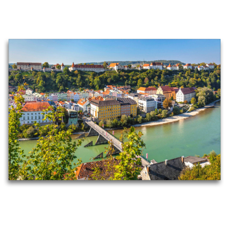 Alte Brücke über die Salzach mit Altstadt und Burg