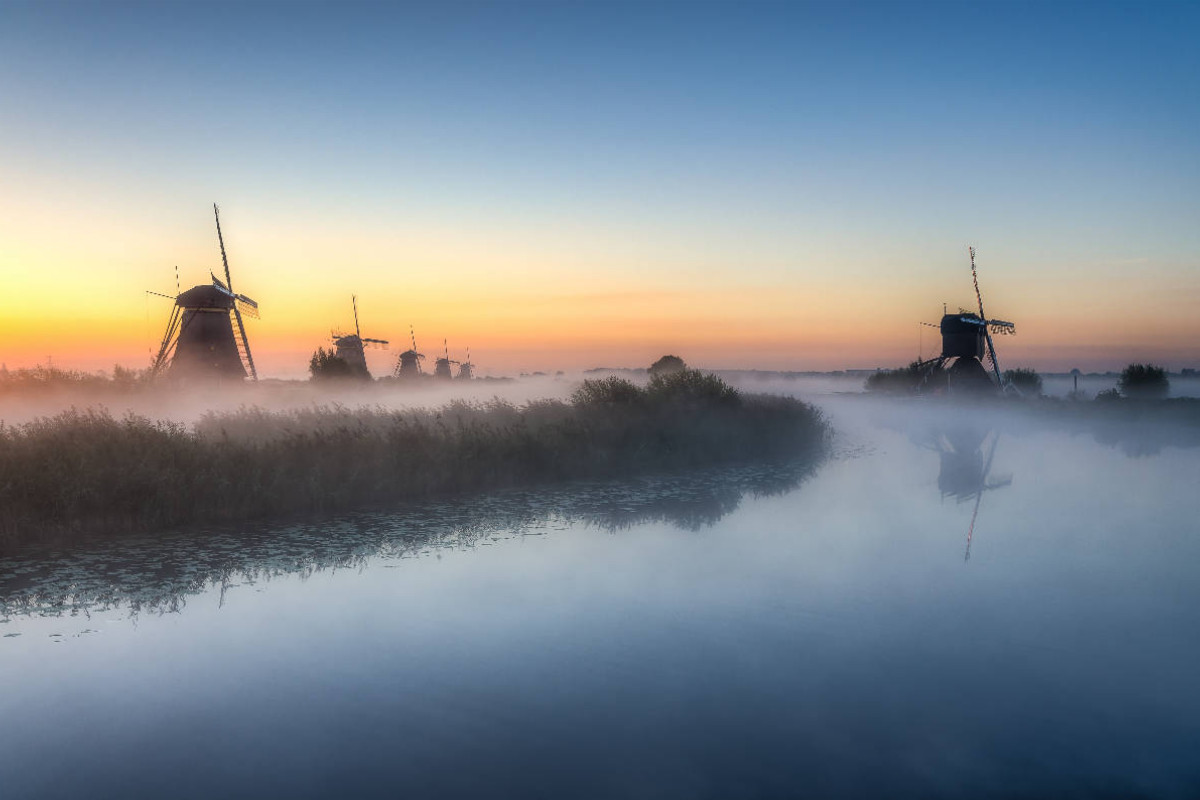 Morgendämmerung in Kinderdijk