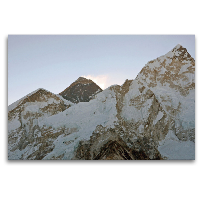 Von links Everest Westschulter (7268 m), Everest (8848 m) und Nuptse West (7732 m) beim Aufstieg zum Kala Patthar