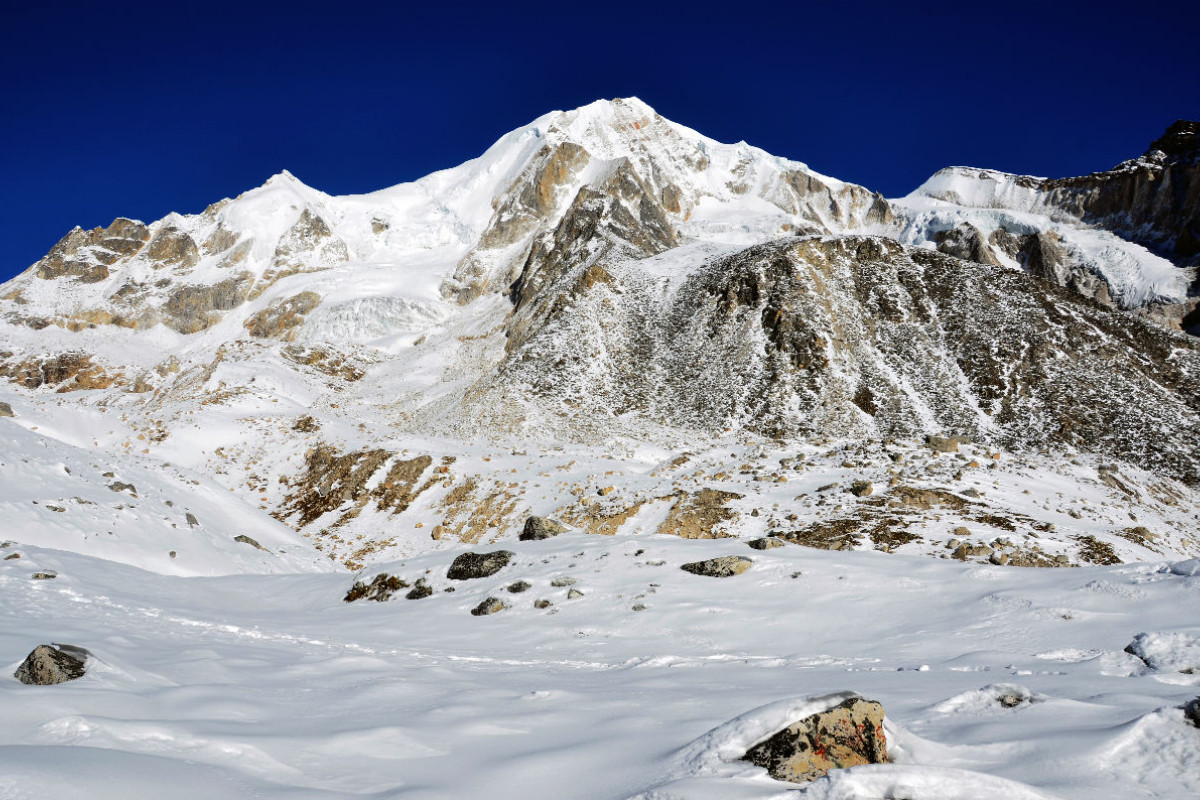 Bergpanorama vor dem 5106 m hohen Larkya La in der Manaslu-Region