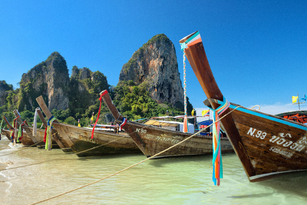 Thailand: Longtailboote in Krabi