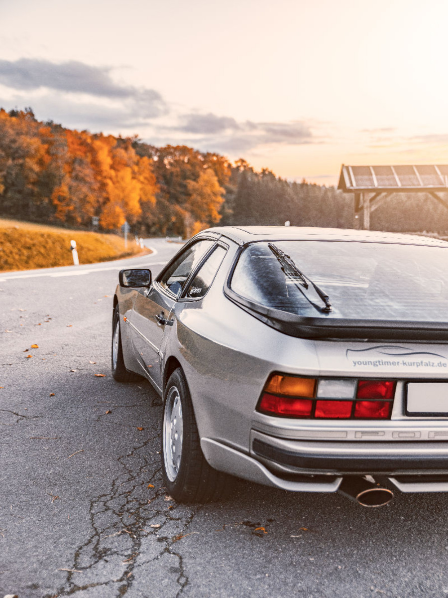 Ein Motiv aus dem Kalender Porsche 944 - Fine Art