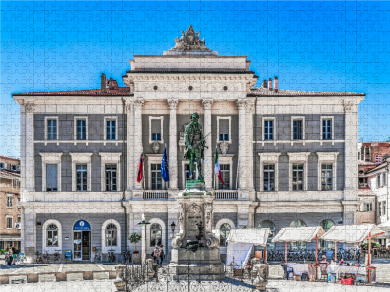 Piran in Slowenien mit dem Tartini Platz und dem Denkmal des Komponisten und Geigers Giuseppe Tartini