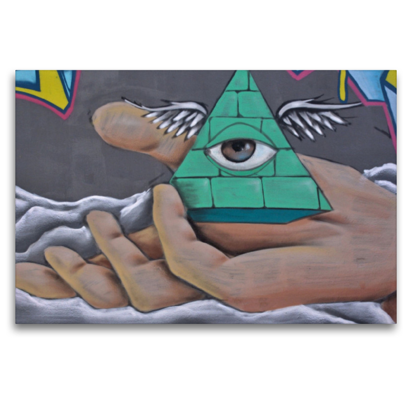 Hand und Pyramide mit Auge