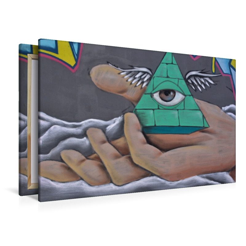 Hand und Pyramide mit Auge