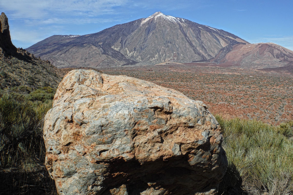 phonolithischer Basalt vor dem 'Pico del Teide'