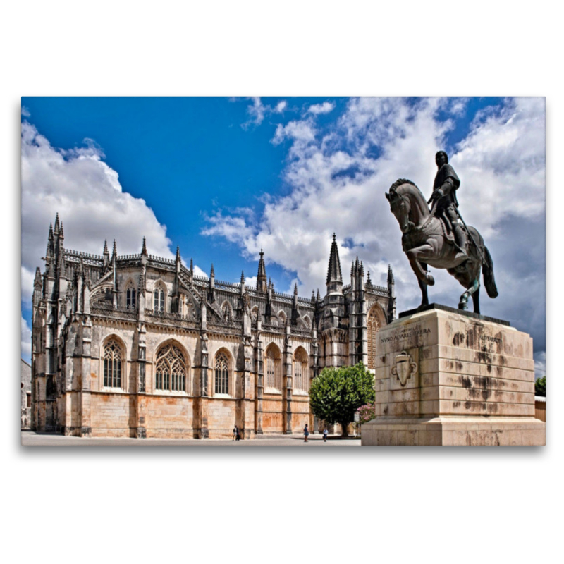 Kloster von Batalha mit Reiterstatue