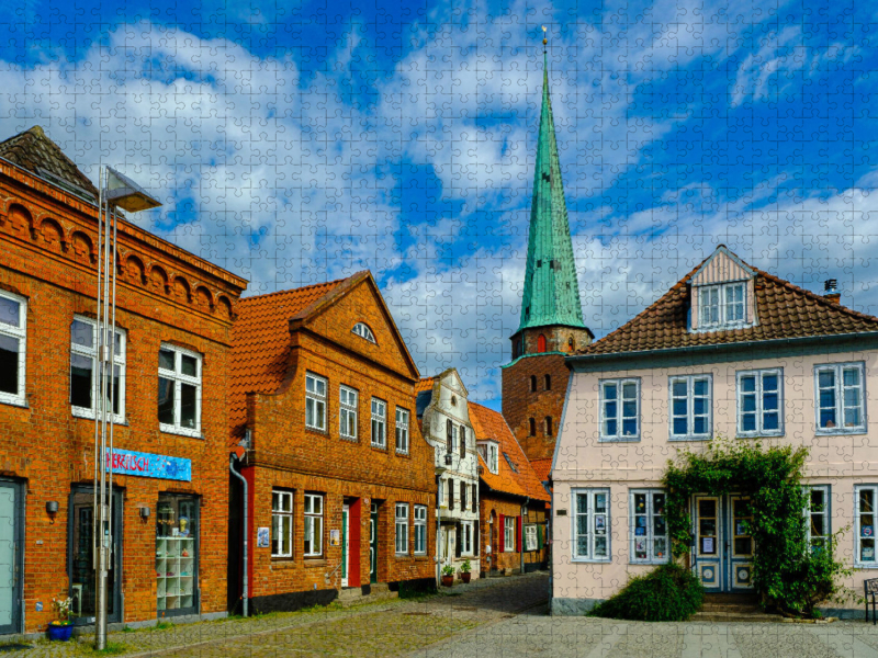 Altstadtgasse mit Kirche St. Lorenz