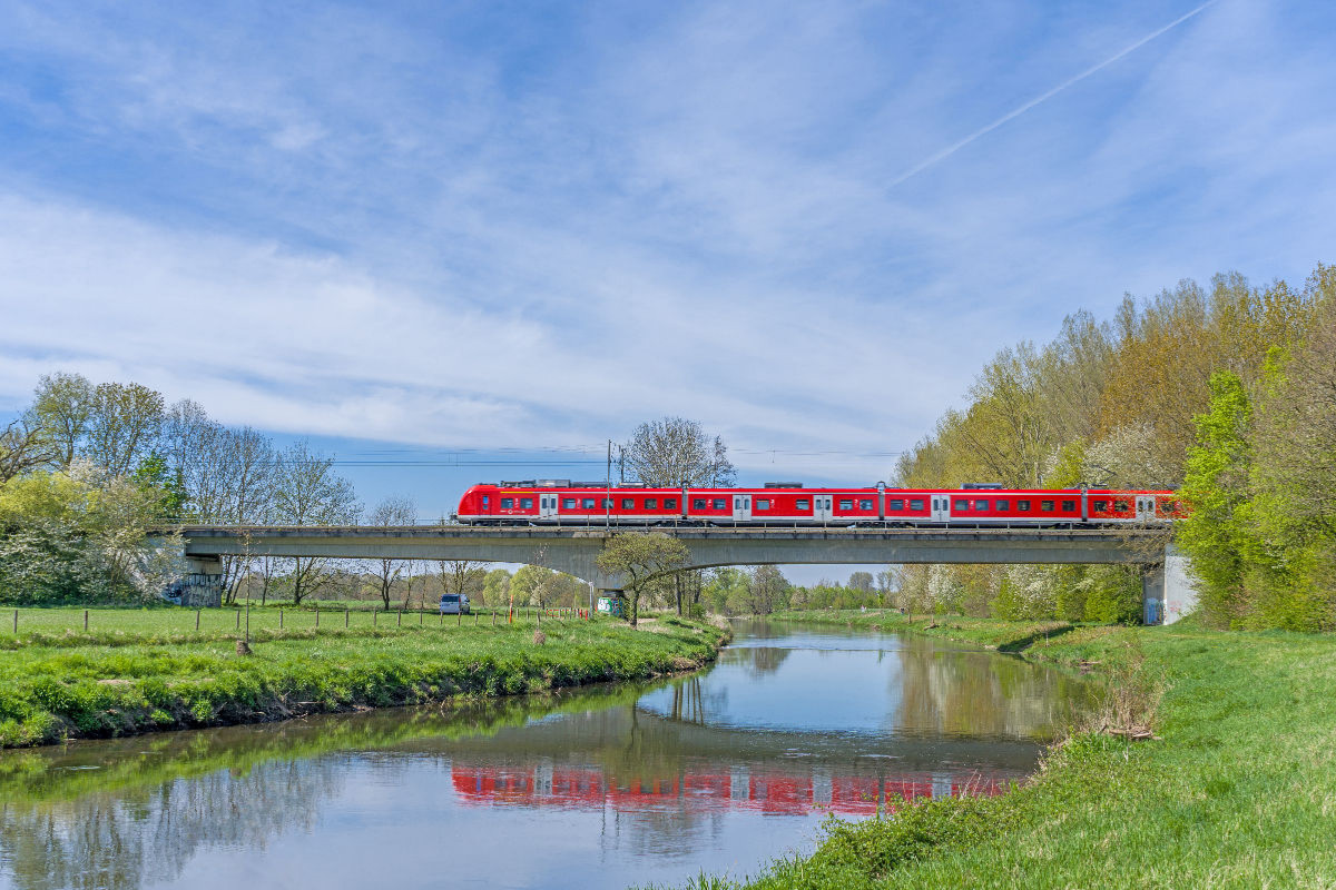 Eisenbahnbrücke zwischen Baal und Brachelen