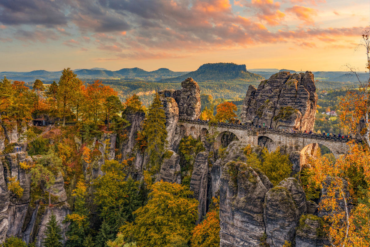 Ein Motiv aus dem Kalender Sächsische Schweiz - Wandern durch das Elbsandsteingebirge