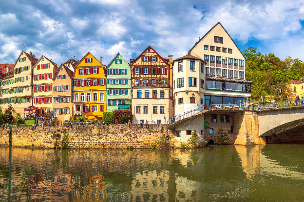 Neckarmauer bei der Eberhardsbrücke