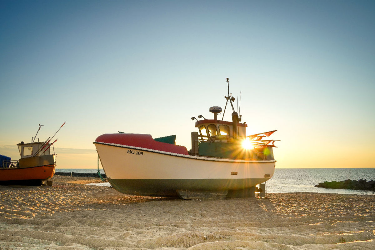 Fischerboot am Strand von Lønstrup