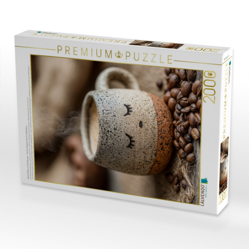 Müder Kaffee mit Schlafaugen - Sanftes Morgenmotiv für Kaffeefans