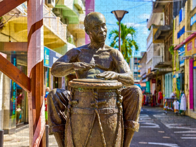 Trommler-Statue Velo in Point-a-Pitre auf Guadeloupe