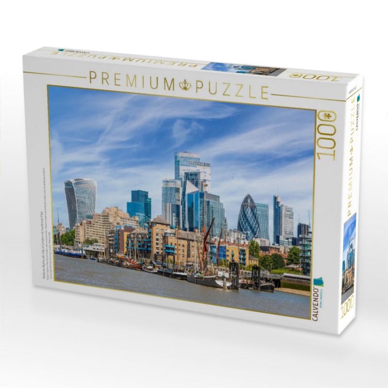 Moderne Skyline der City of London mit maritimem Flair