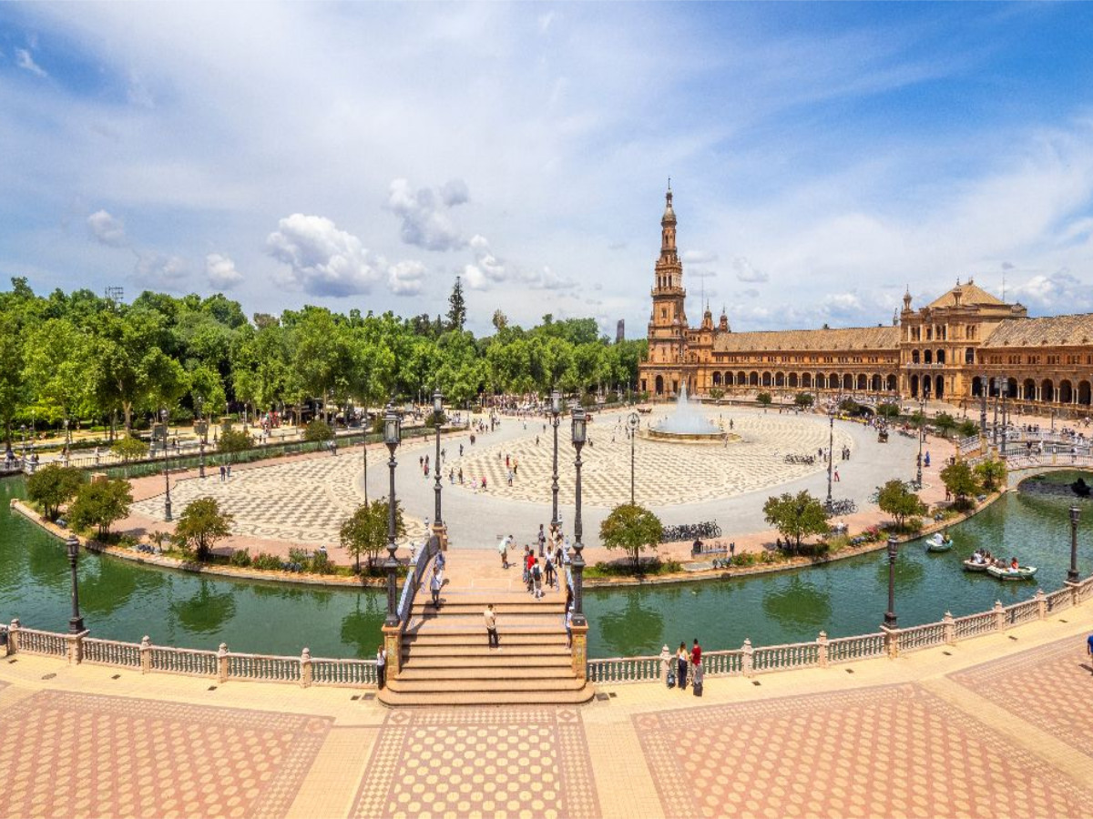 Plaza de España ist einer der bekanntesten Plätze