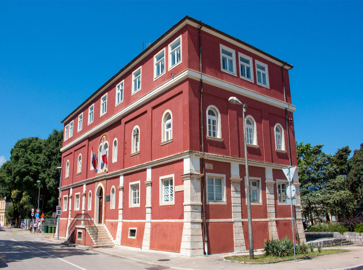 Historisches Gebäude am Park of Heads