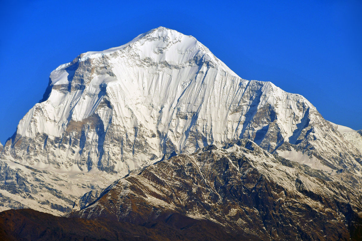 Blick vom Poon Hill (3210 m) auf den Himalayariesen Dhaulagiri (8167 m)