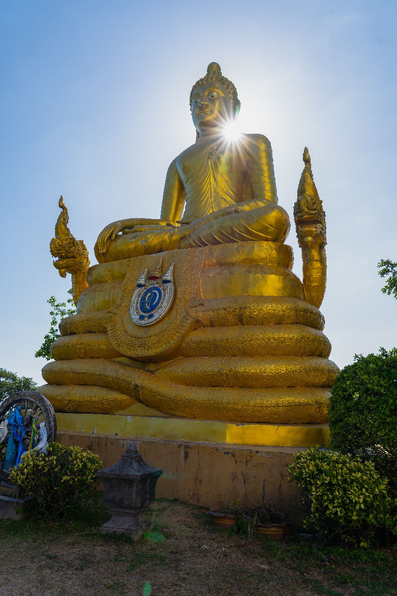 Golden Buddha Statue beim Big Buddha