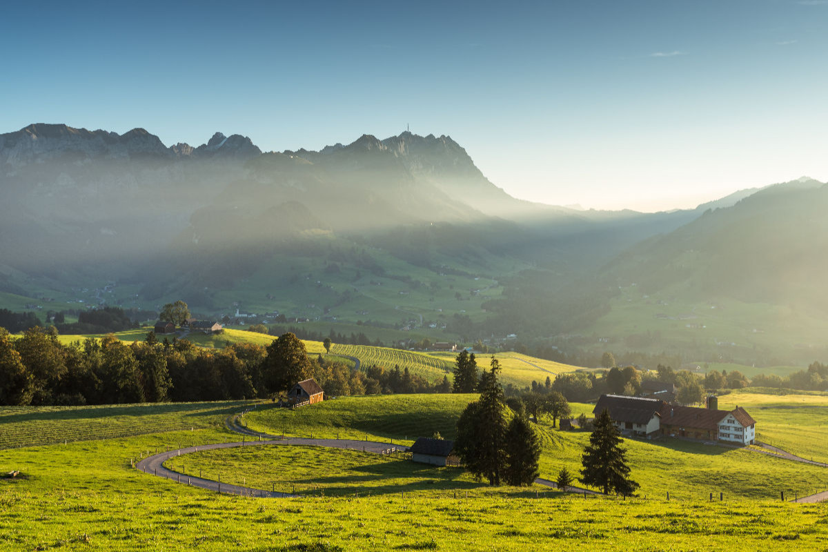 Alpsteingebirge im letzten Licht der Abendsonne