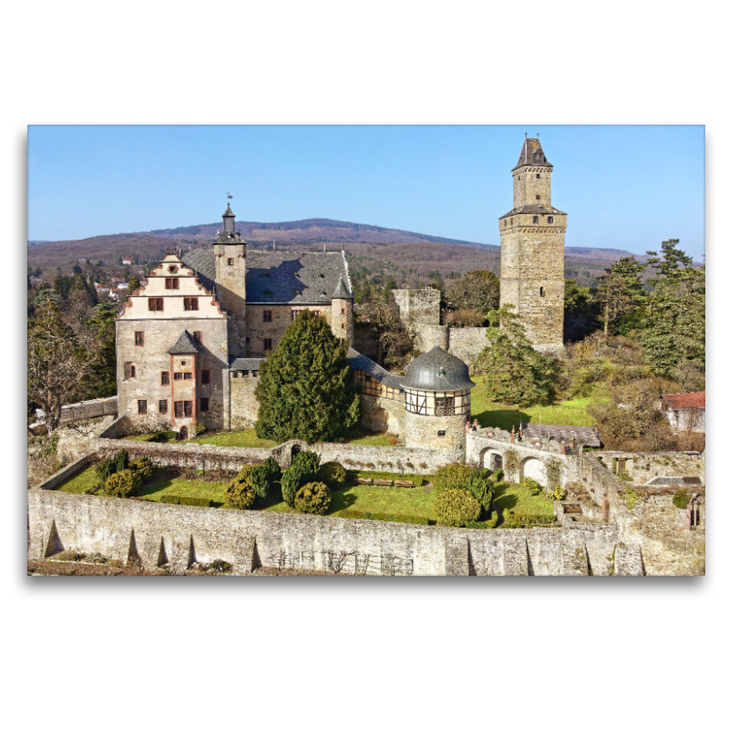 Die Burg Kronberg besticht durch ihren ausgezeichneten Zustand und den monolithischen Bergfried