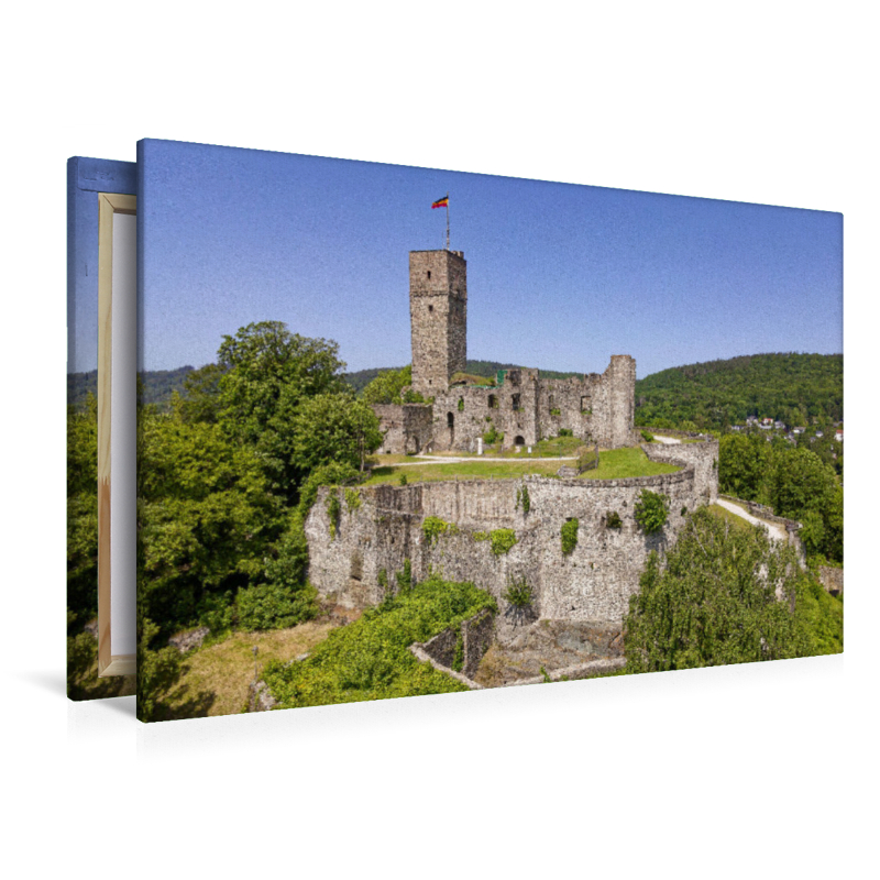 Der Burgturm der gigantischen Festung Königstein im Taunus