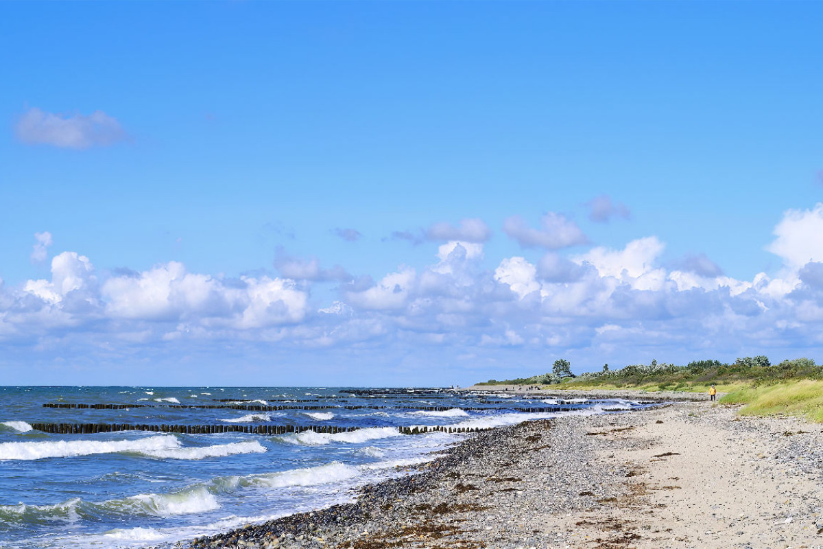 Der wilde Ostseestrand bei Dranske auf der Insel Rügen