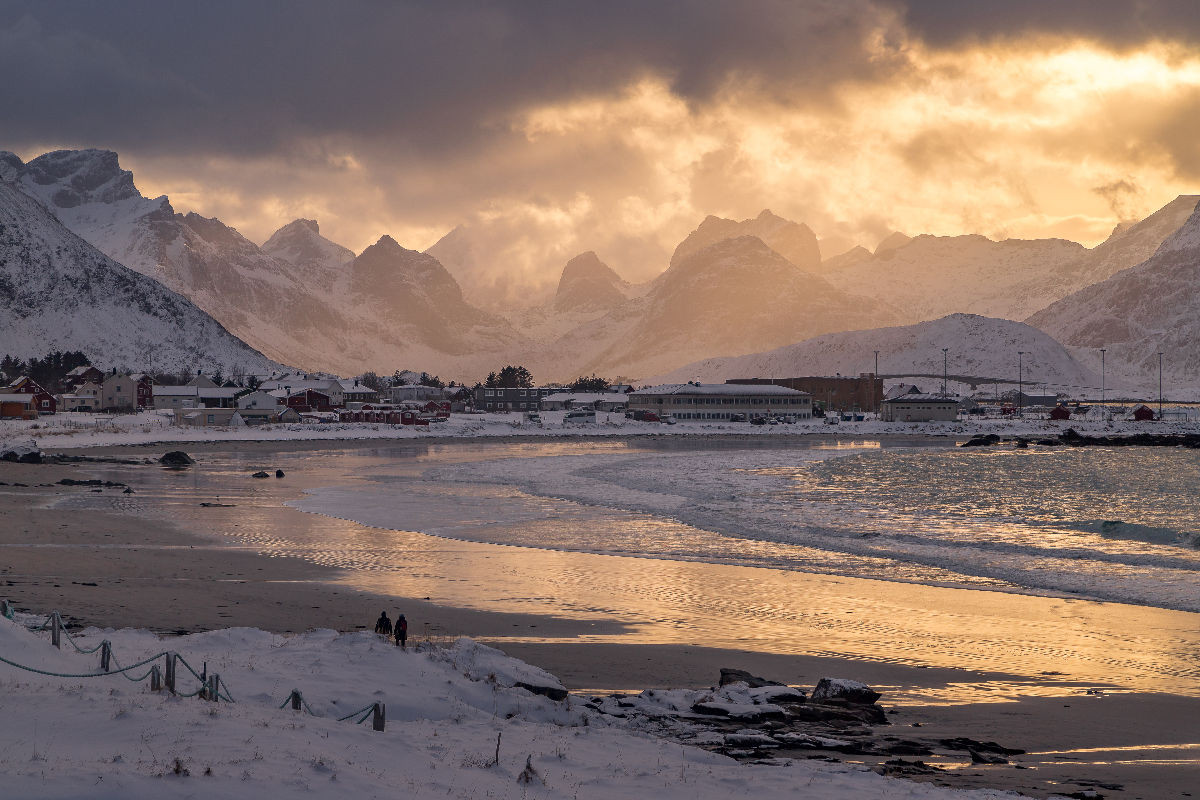 Abendstimmung am Strand von Ramberg auf den Lofoten