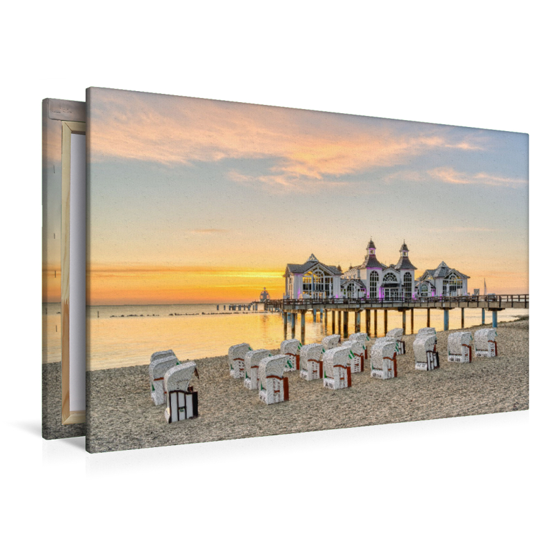 Seebrücke in Sellin auf Rügen bei Sonnenaufgang