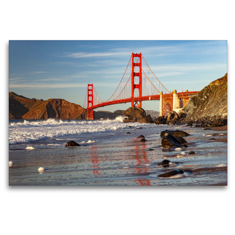 Die Golden Gate Brücke und Marshall Beach