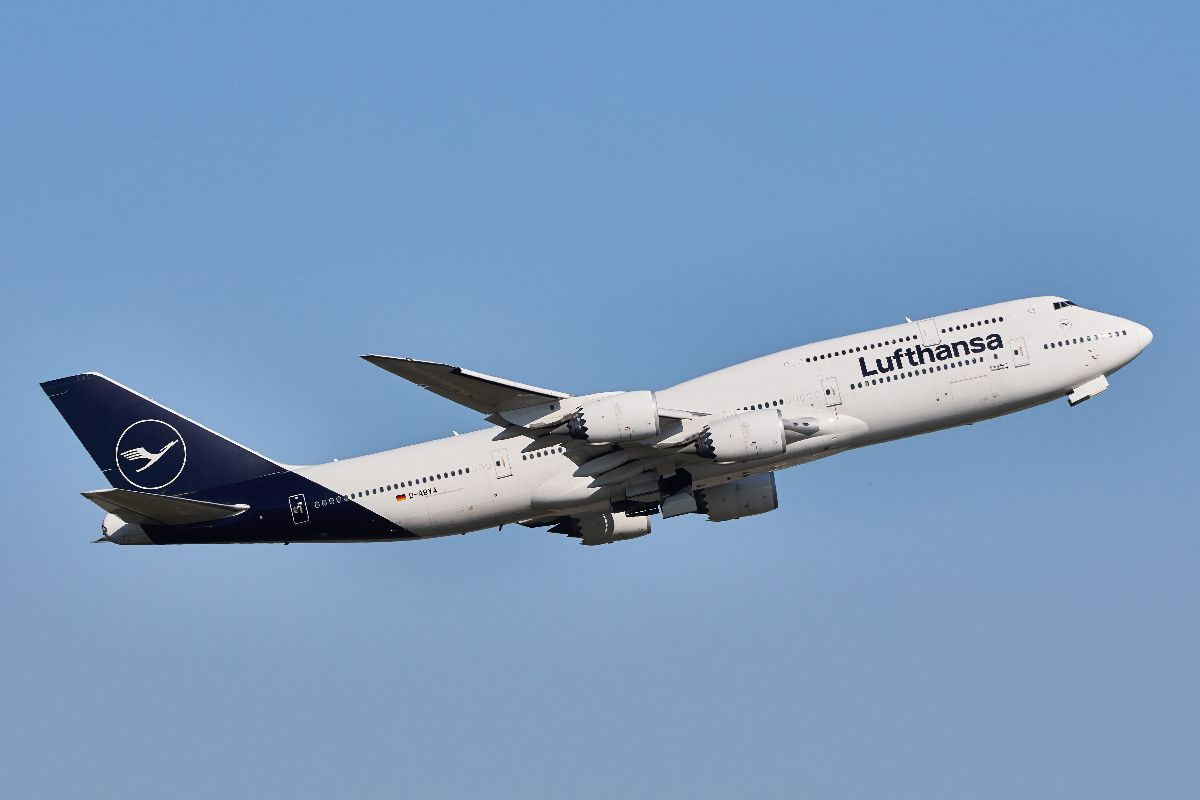 D-ABYA - Lufthansa - Boeing 747-800 'Brandenburg' Farnkfurt Airport